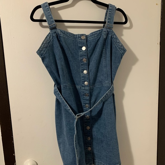 Garage Belted Demin Dress - Picture 2 of 5